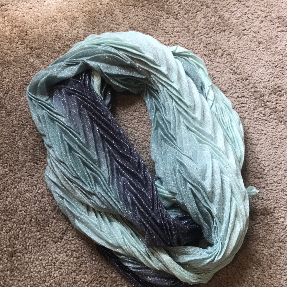 Infinity scarf